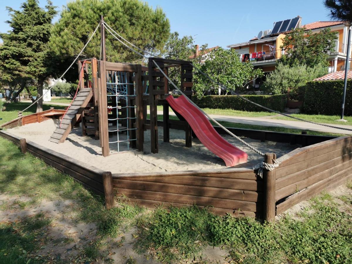 Lora Deluxe Superior 5 Star Apartment, Your Piece Of Heaven By The Sea & Park With Sea & Park View Novigrad Istria Exterior foto
