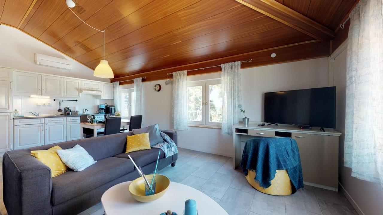 Lora Deluxe Superior 5 Star Apartment, Your Piece Of Heaven By The Sea & Park With Sea & Park View Novigrad Istria Exterior foto