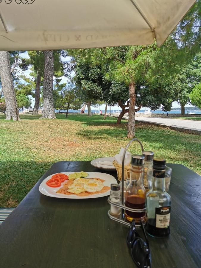Lora Deluxe Superior 5 Star Apartment, Your Piece Of Heaven By The Sea & Park With Sea & Park View Novigrad Istria Exterior foto
