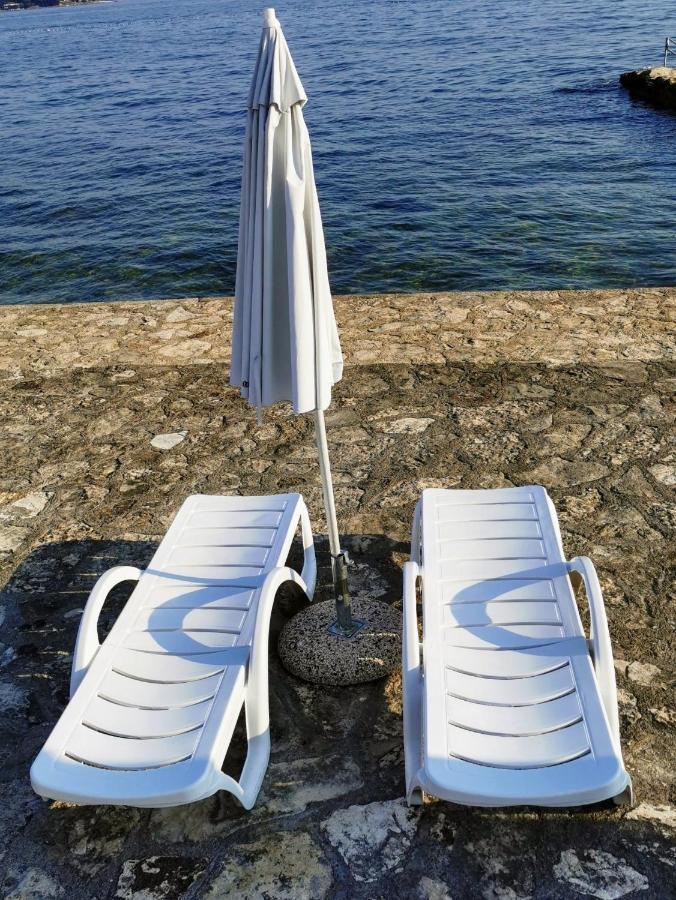 Lora Deluxe Superior 5 Star Apartment, Your Piece Of Heaven By The Sea & Park With Sea & Park View Novigrad Istria Exterior foto